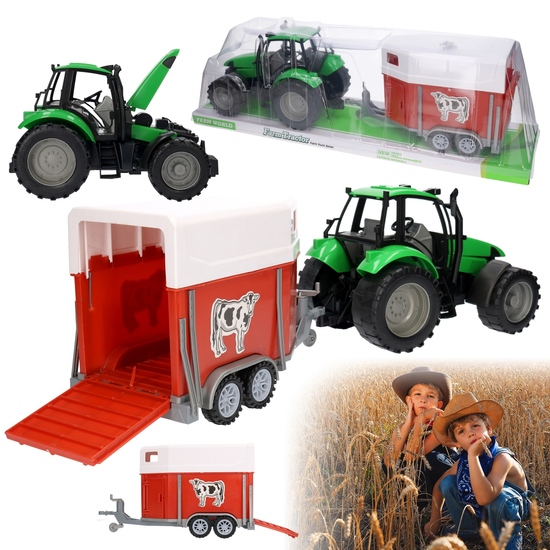 Duży traktor z przyczepą  do przewozu konia 