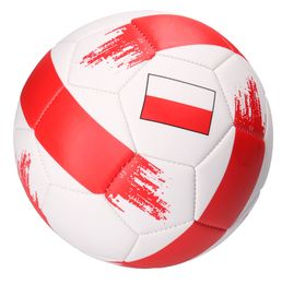 Piłka nożna POLSKA z flagą