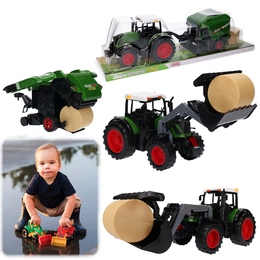 Traktor z przyczepą - belownica, belarka